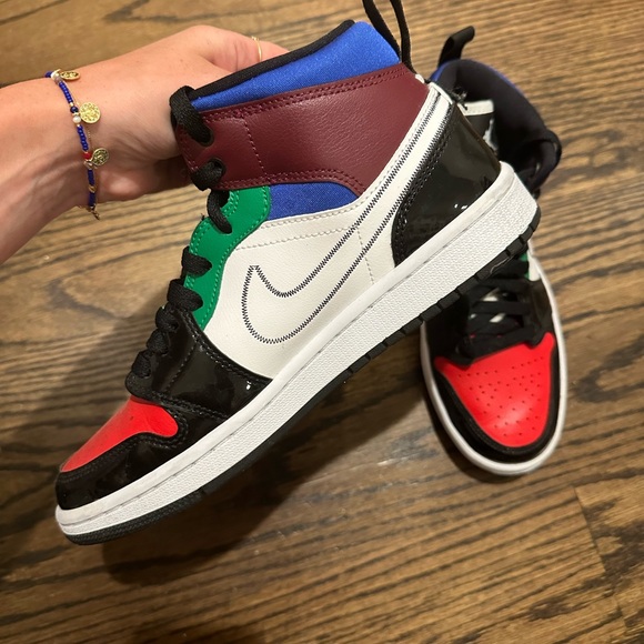 Nike Dunks Multi-color size women’s 8 sneakers - Picture 2 of 4